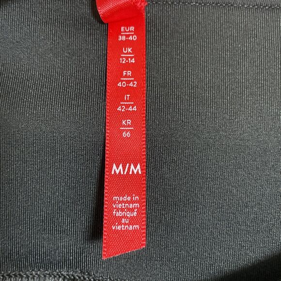 SPANX Moto Leggings Women's Medium Black Faux Leather Quilted Pull On Stretchy - Picture 7 of 9